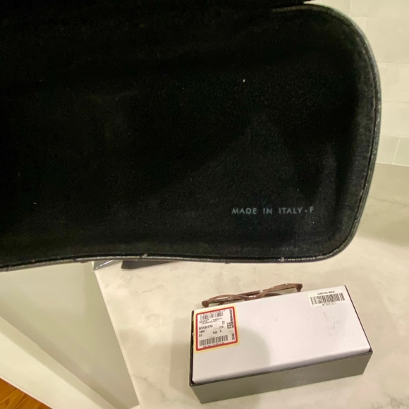 AUTHENTIC Chanel Eywear 3377H pearl frames color 1641 - Picture 7 of 7